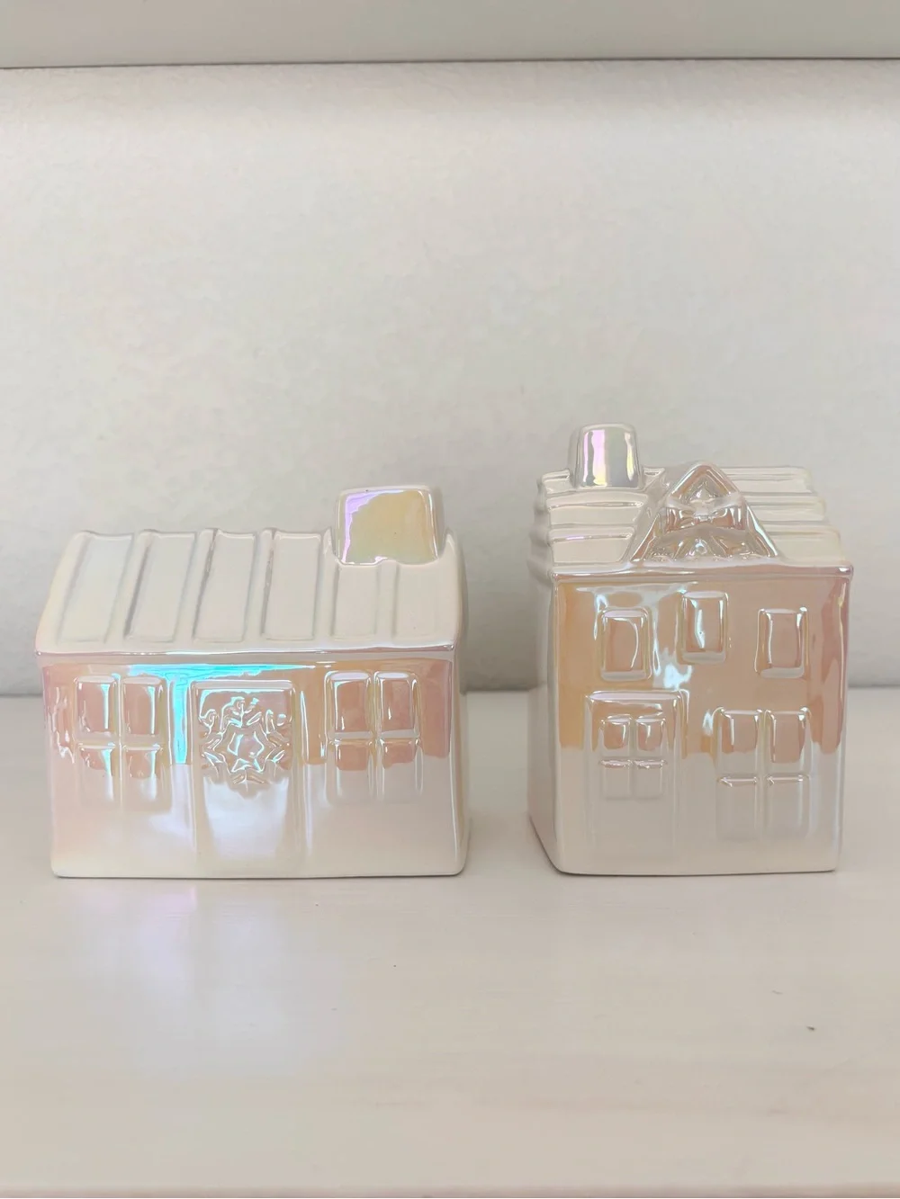 TARGET White Iridescent Ceramic Houses (2) NWT